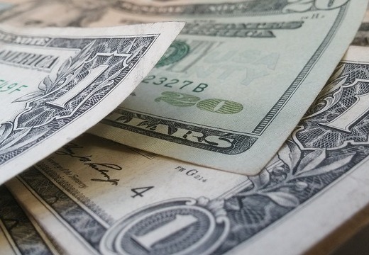 補聴器が高い価格で販売されている理由